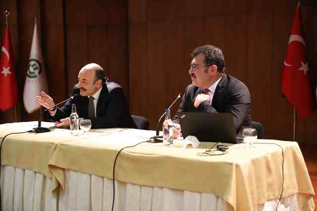 SARAÇ VE MANDAL ÇÜ’DE AKADEMİSYENLERLE BULUŞTU