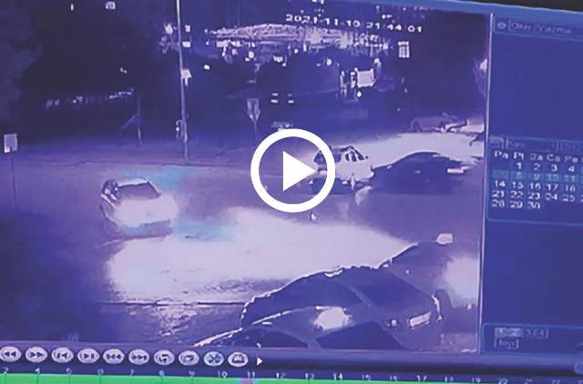 Otomobil ile hafif ticari araç çarpıştı: 3 yaralı