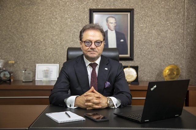 ‘TEKSTİL VE HAZIR GİYİMDE TEMEL STRATEJİMİZ KATMA DEĞERLİ ÜRETİM VE İHRACAT OLMALI’