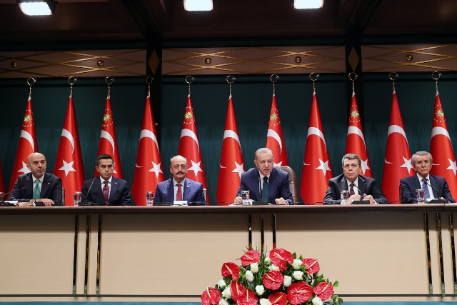 ASGARİ ÜCRET 4 BİN 253 TL OLDU