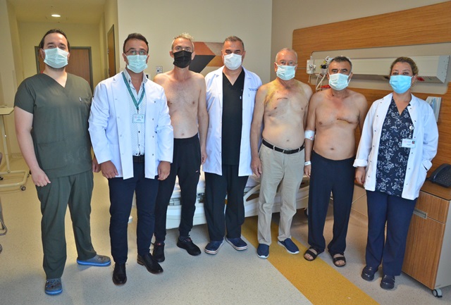 ADANA'DA GÖĞÜS YARILMADAN KALP AMELİYATI