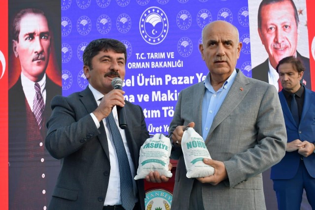BAKAN KİRİŞCİ TUFANBEYLİ'DE TEMEL ATMA TÖRENİNE KATILDI